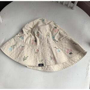 Vans Cream Floral Embroidered Bucket Hat